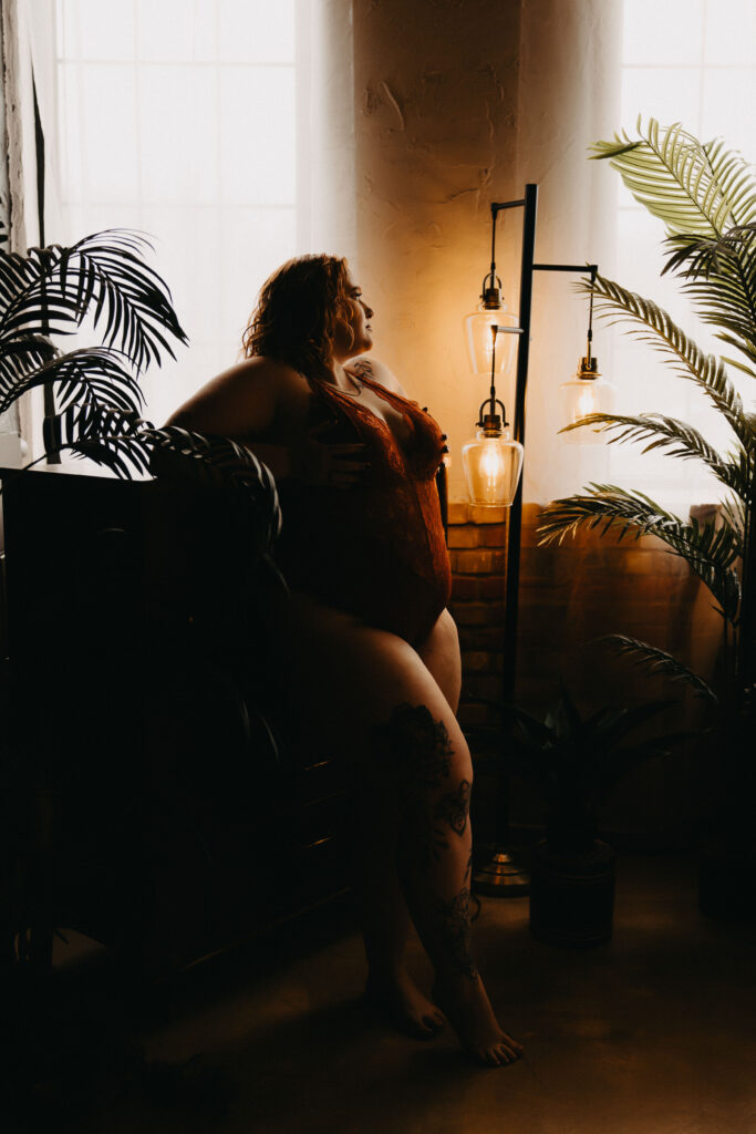 Milwaukee Plus-Size Boudoir Photo Session